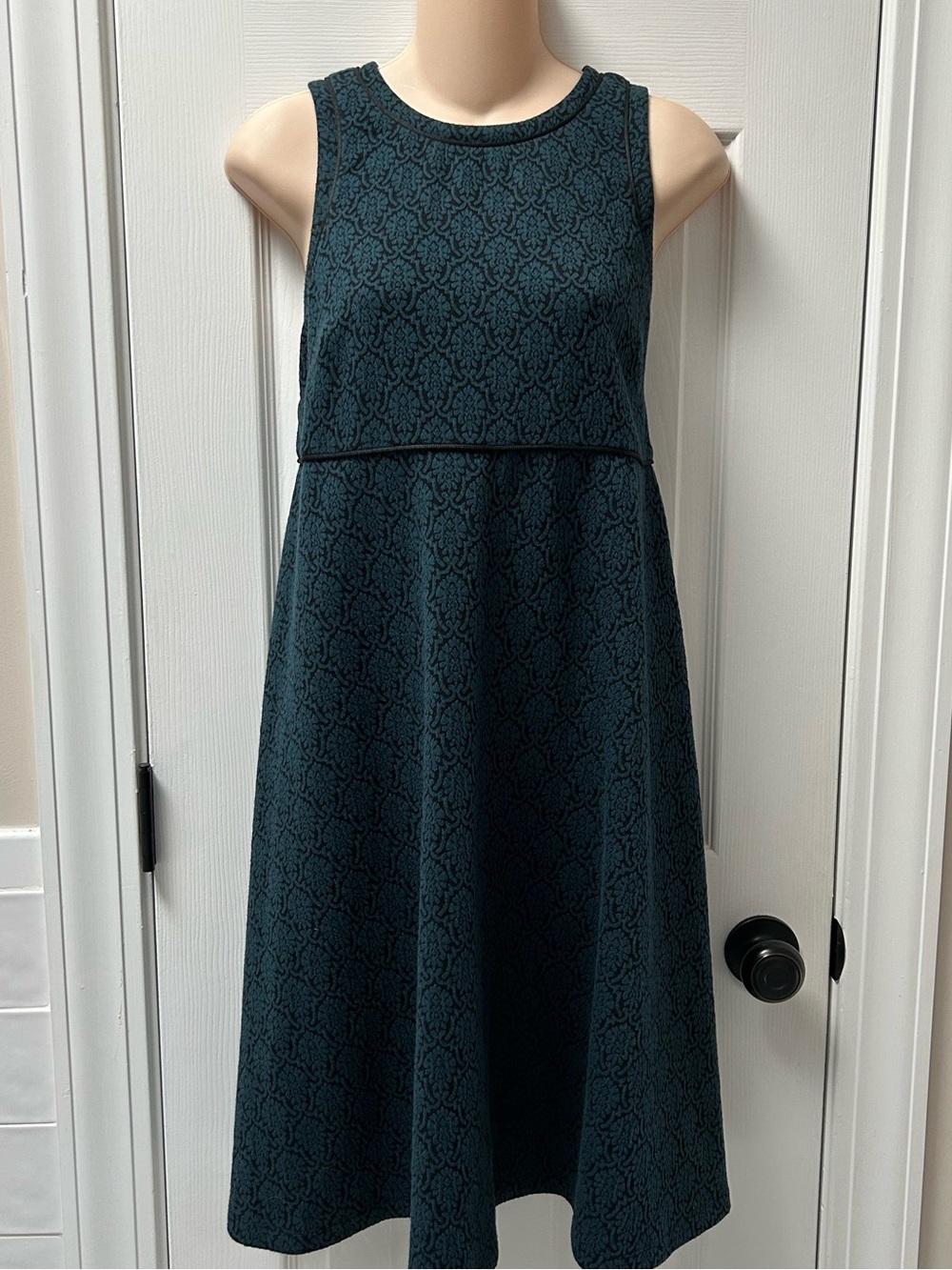 Cute Fall Maternity Dress in Teal & Black Damask Print from Loft - Sz 6